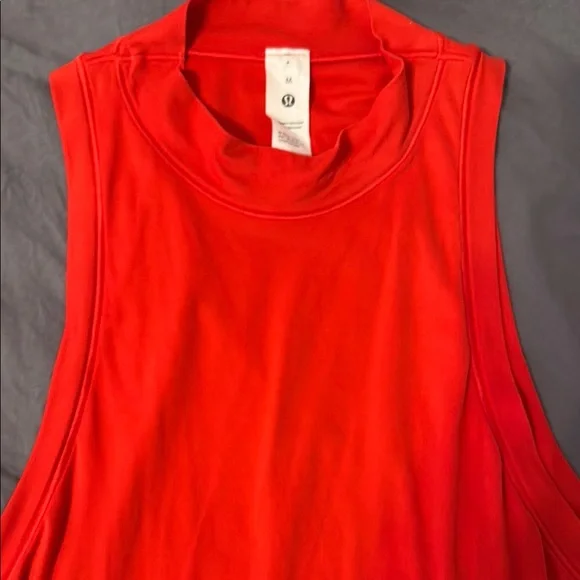 Lululemon Athletica Tank - Picture 5 of 10